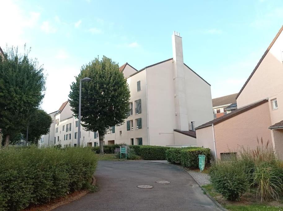 Appartement Large Family Apartment, Cdg, Paris & Disneyland