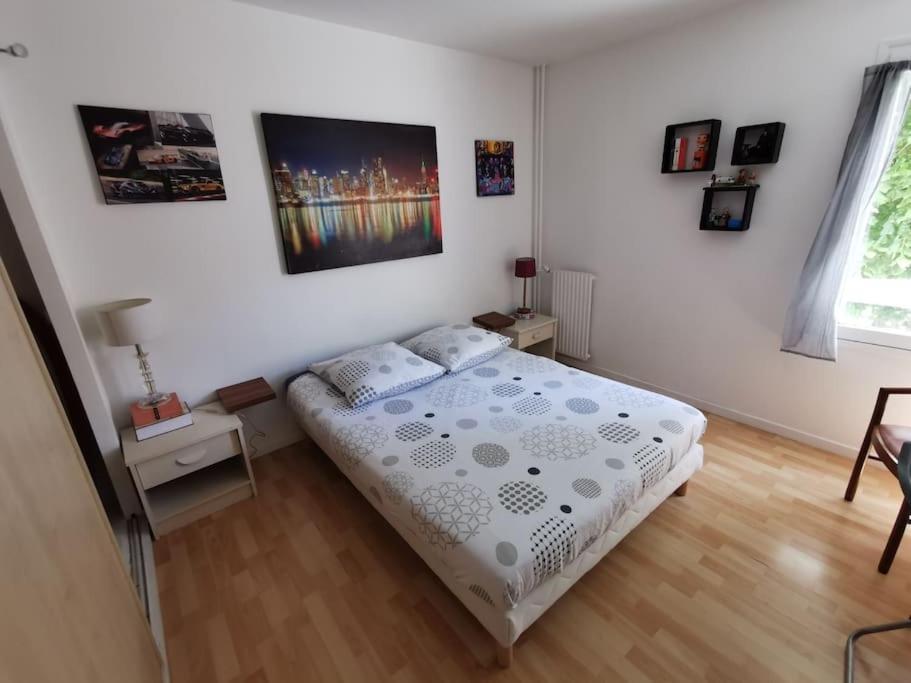 Large Family Apartment, Cdg, Paris & Disneyland Apartment